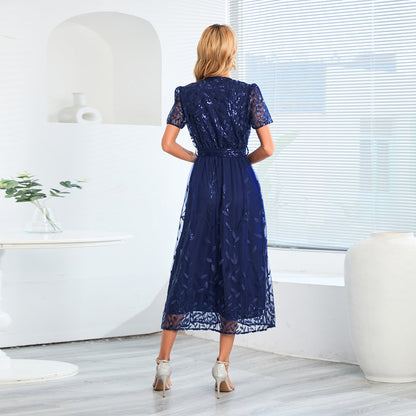 Beautifully Finished Dress in a Timeless Design