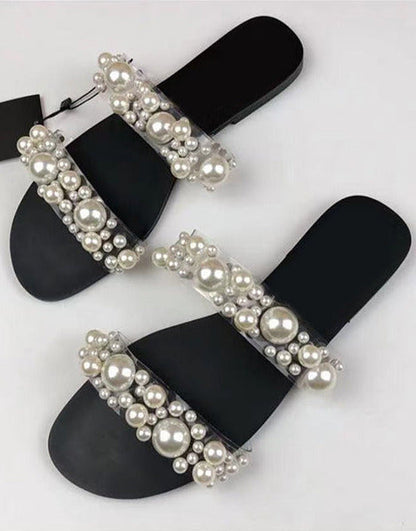 Polished Sandals with an Effortless Classic Look