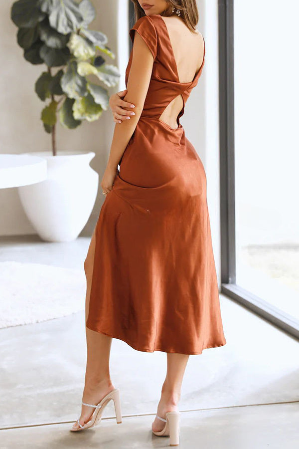 Effortlessly Elegant Dress with a Timeless Design