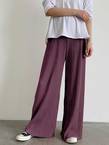 Effortlessly Elegant Pants with a Timeless Design