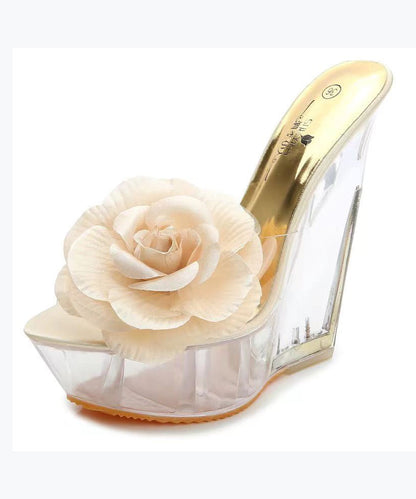 Well Tailored Heels with a Graceful Silhouette