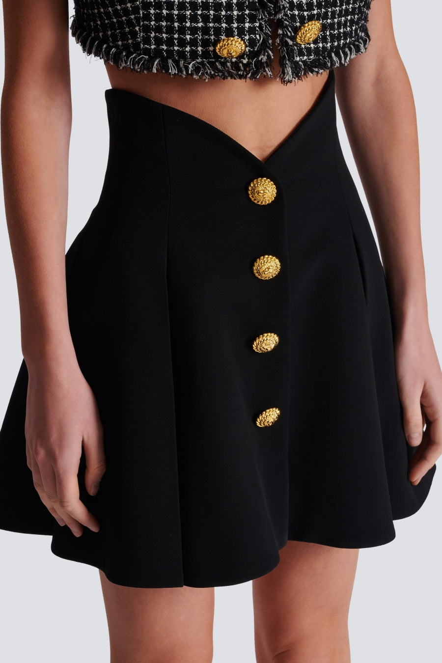 Well Tailored Garment with a Graceful Silhouette
