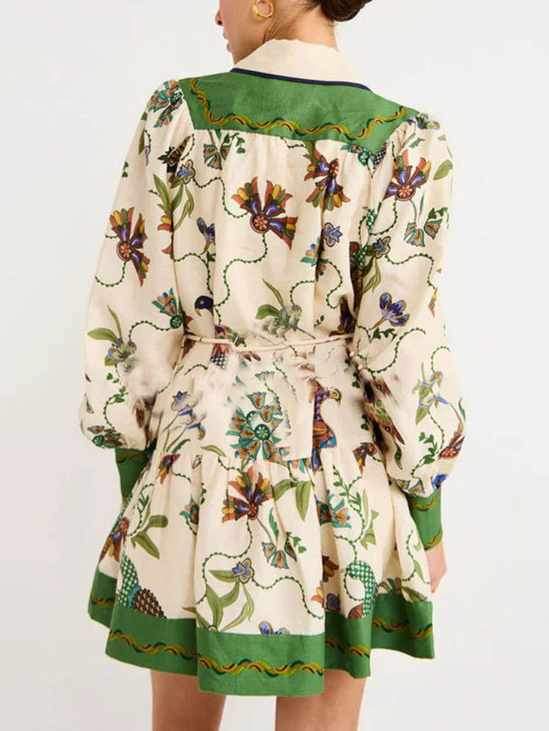 Classic Vintage Dress with a Flattering Fit