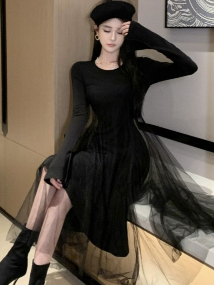 Well Tailored Dress with a Graceful Silhouette