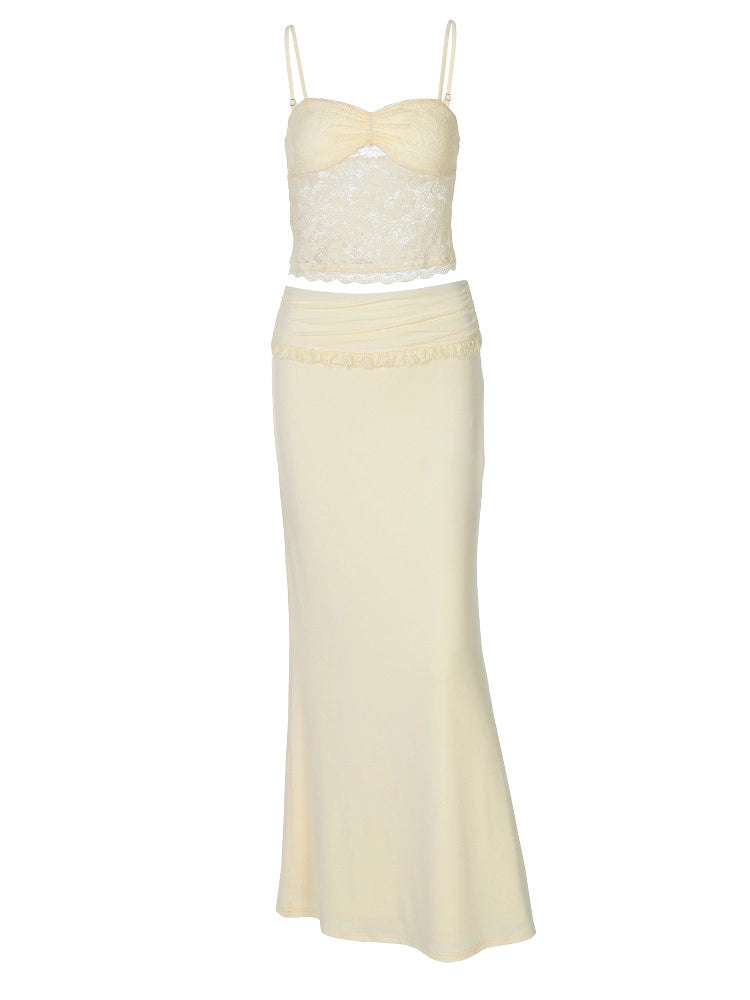 Well Tailored Garment with a Graceful Silhouette