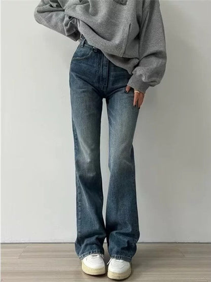 Sophisticated Garment with a Clean Classic Look