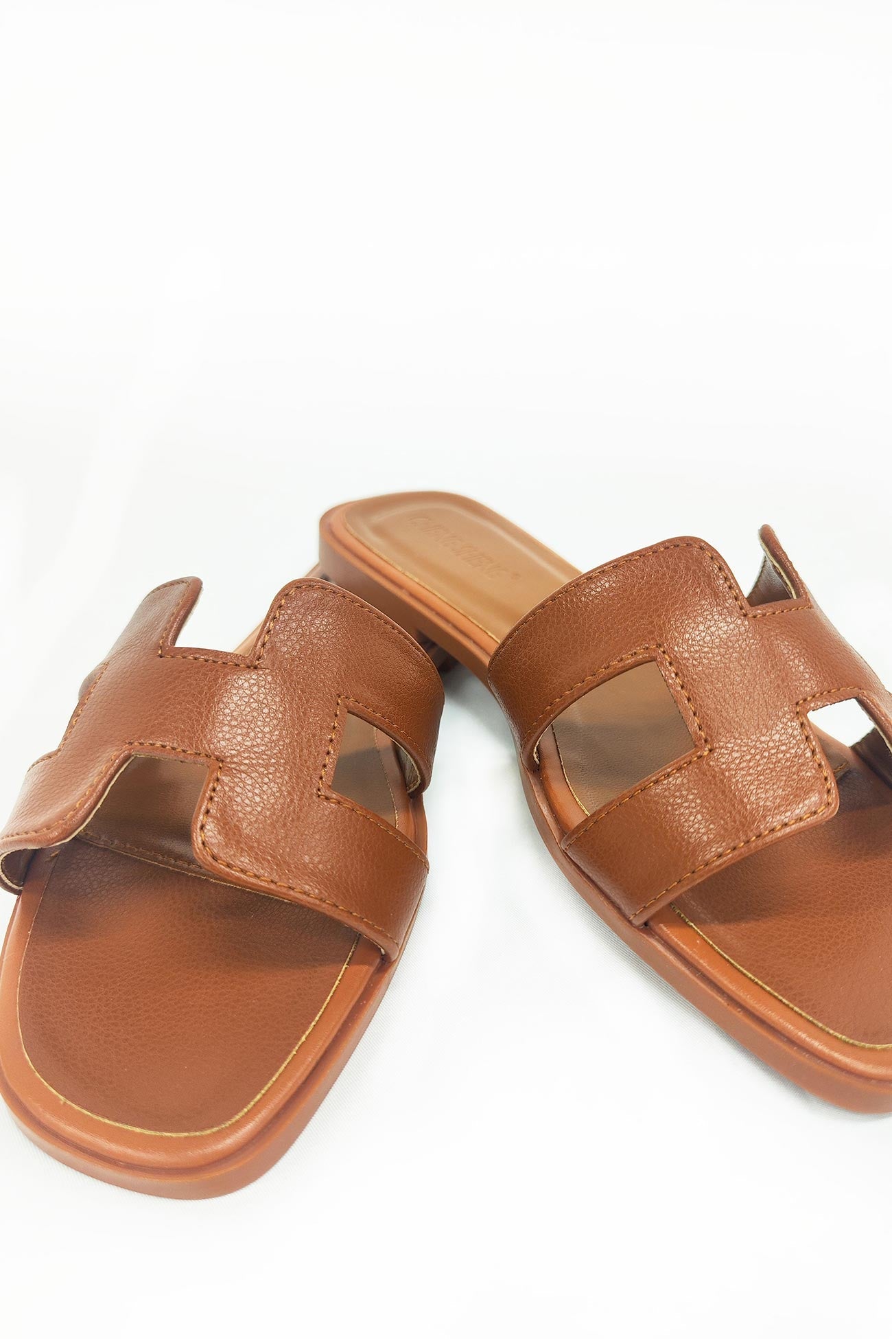 Elegantly Styled Sandals for Everyday Wear