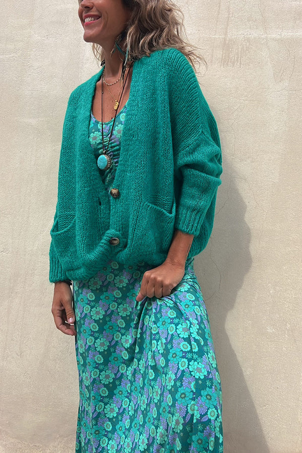 Beautifully Finished Cardigan in a Timeless Design