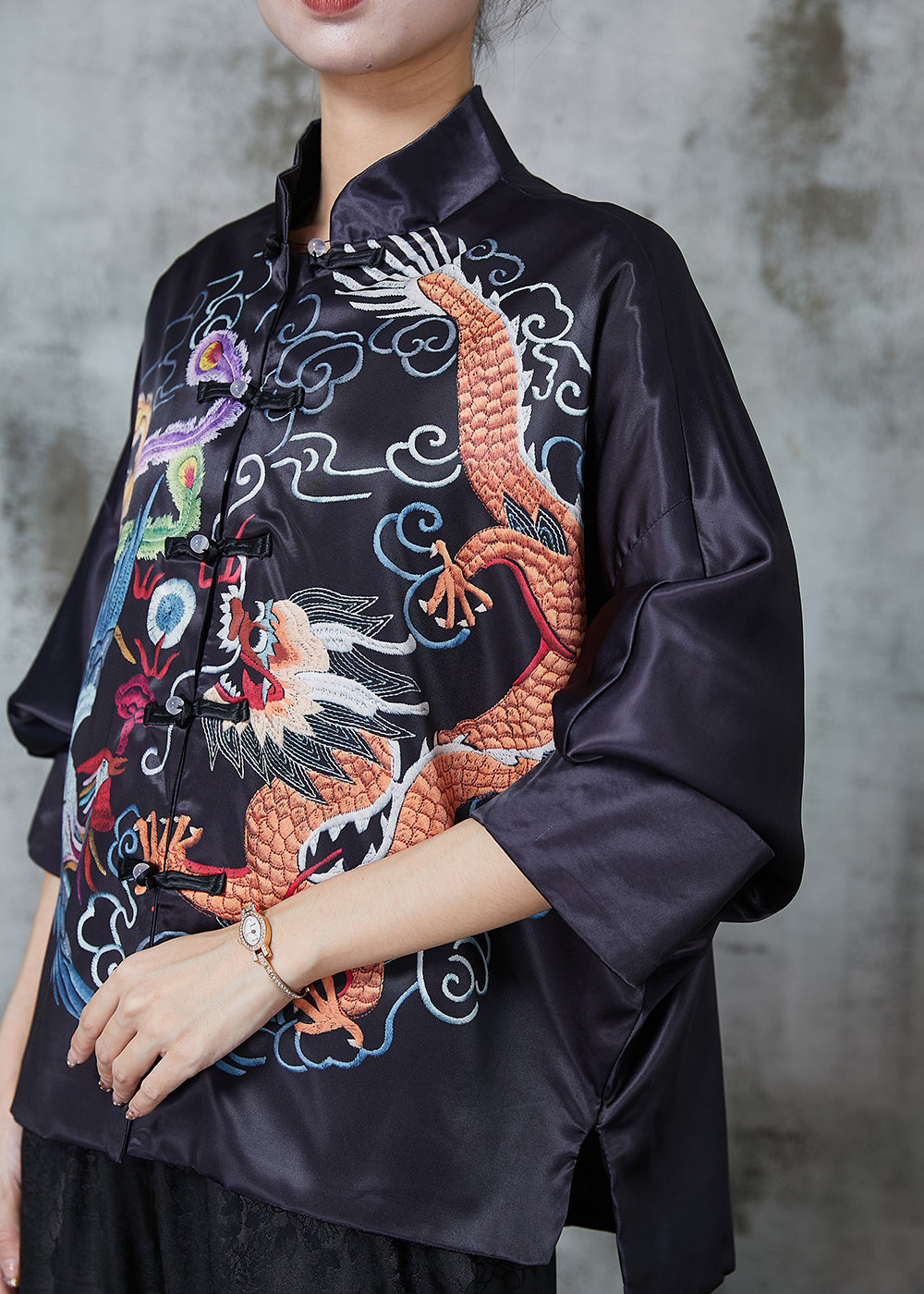 Beautifully Crafted Blouse in a Classic Style