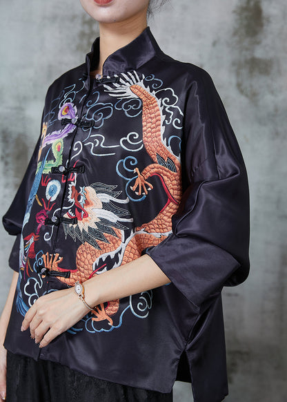 Beautifully Crafted Blouse in a Classic Style