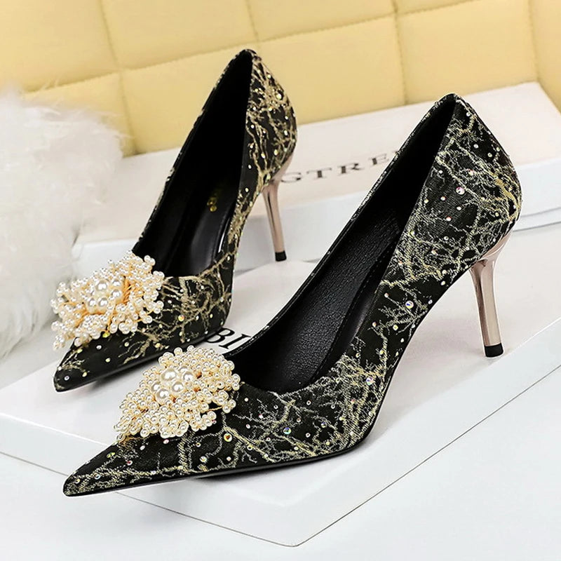 Polished Heels with an Effortless Classic Look
