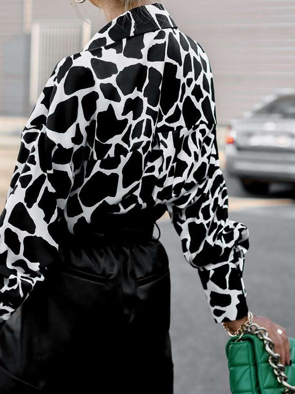 Well Tailored Blouse with a Graceful Silhouette