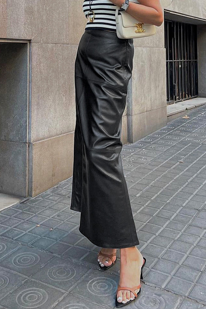 Sophisticated Garment with a Clean Classic Look