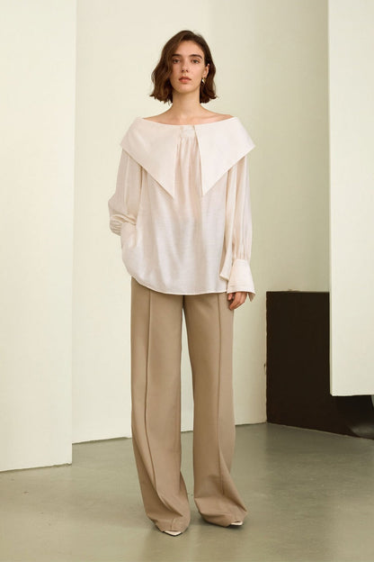 Sophisticated Trousers with a Clean Classic Look