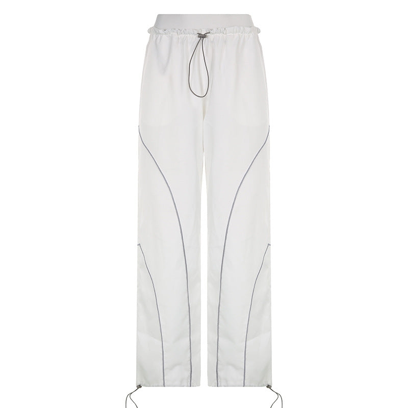 Effortlessly Elegant Pants with a Timeless Design