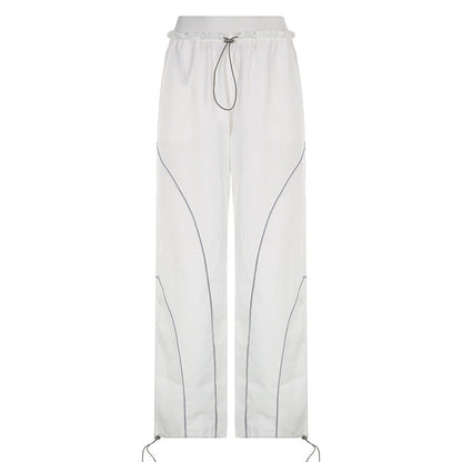 Effortlessly Elegant Pants with a Timeless Design