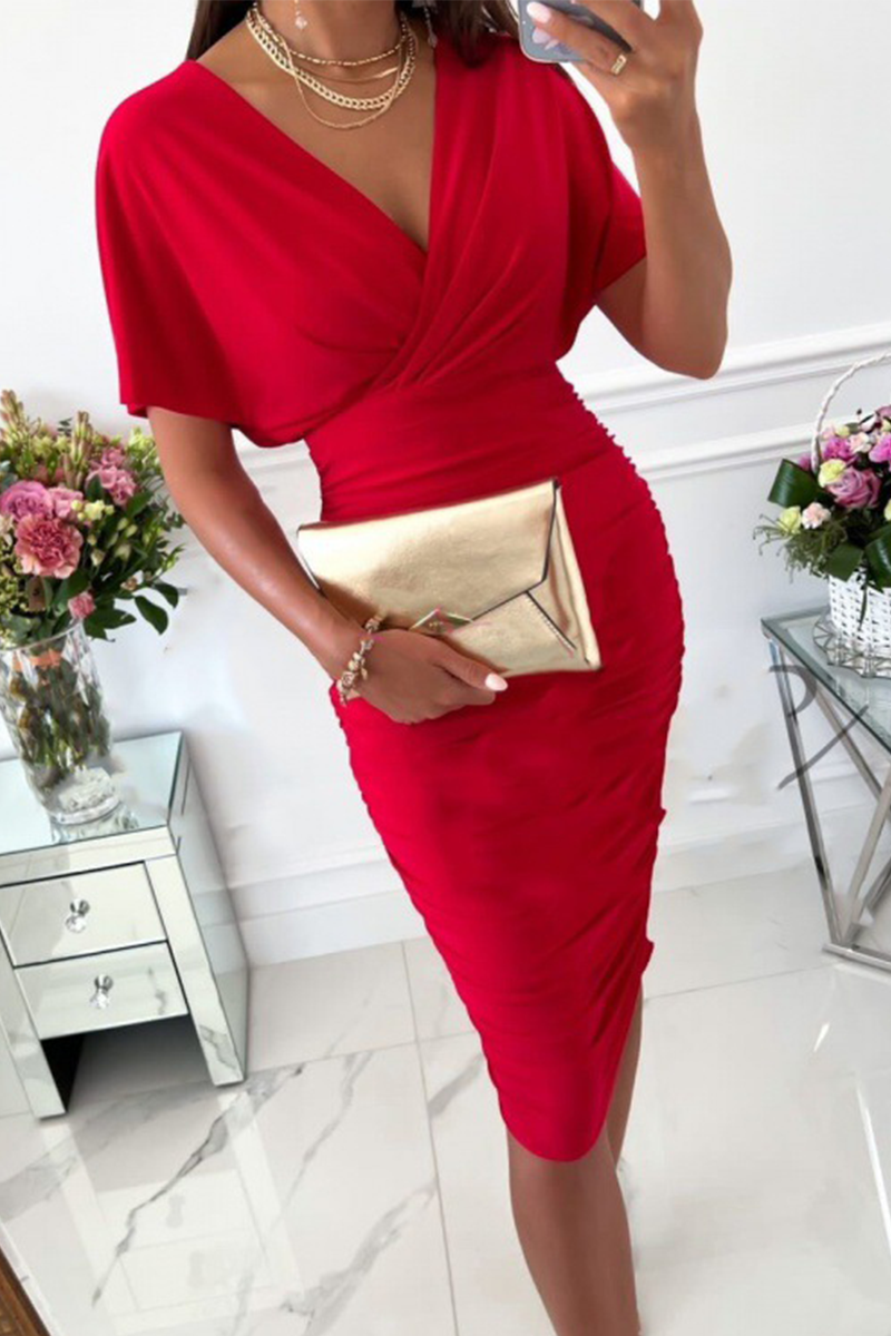 Gracefully Styled Dress for Any Occasion