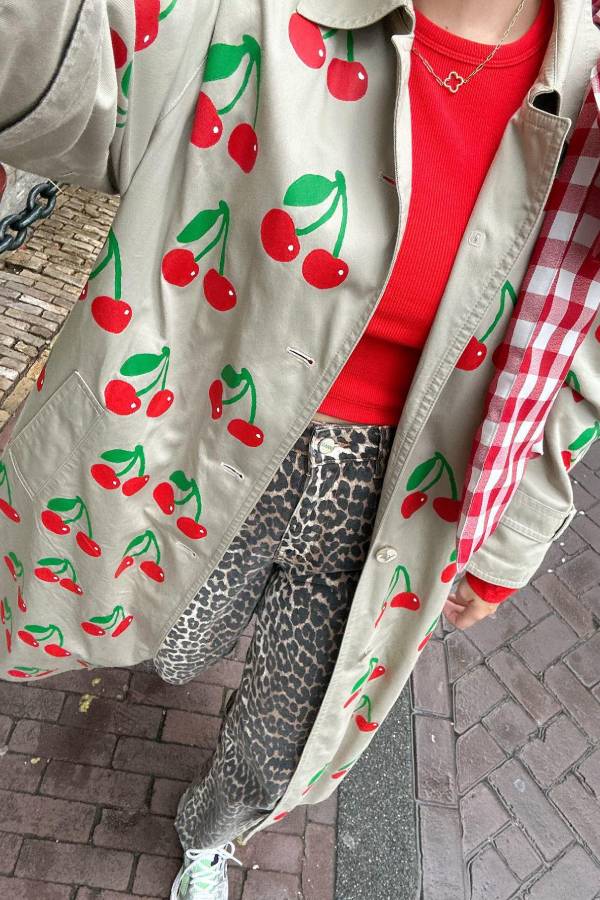 Beautifully Finished Coat in a Timeless Design