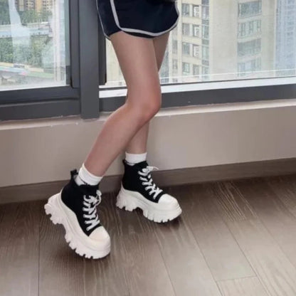 Beautifully Crafted Sneakers in a Classic Style