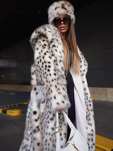 Classic Vintage & Enduringly Stylish Coat
