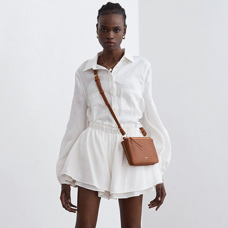 Classic Vintage Blouse with a Flattering Fit