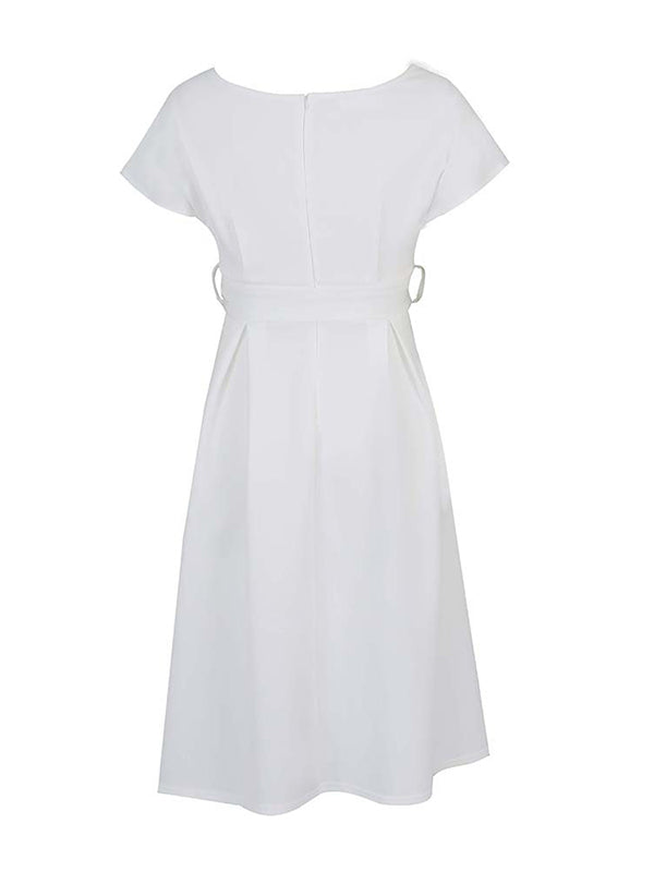 Well Tailored Dress with a Graceful Silhouette