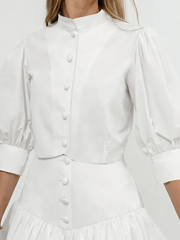 Effortlessly Elegant Blouse with a Timeless Design