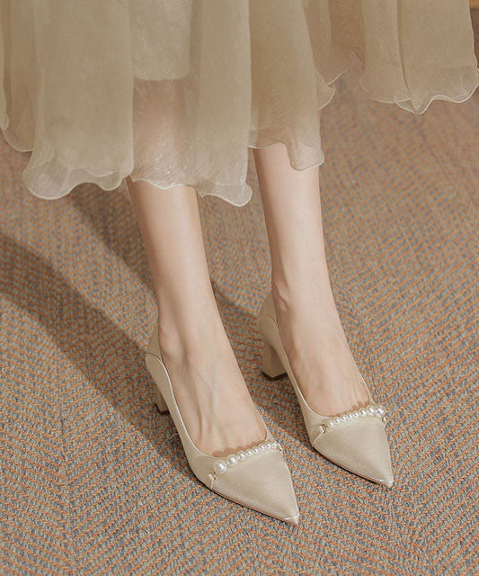 A Vintage Style Heels with Delicate Timeless Details