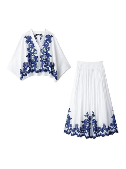 Beautifully Crafted Blouse in a Classic Style