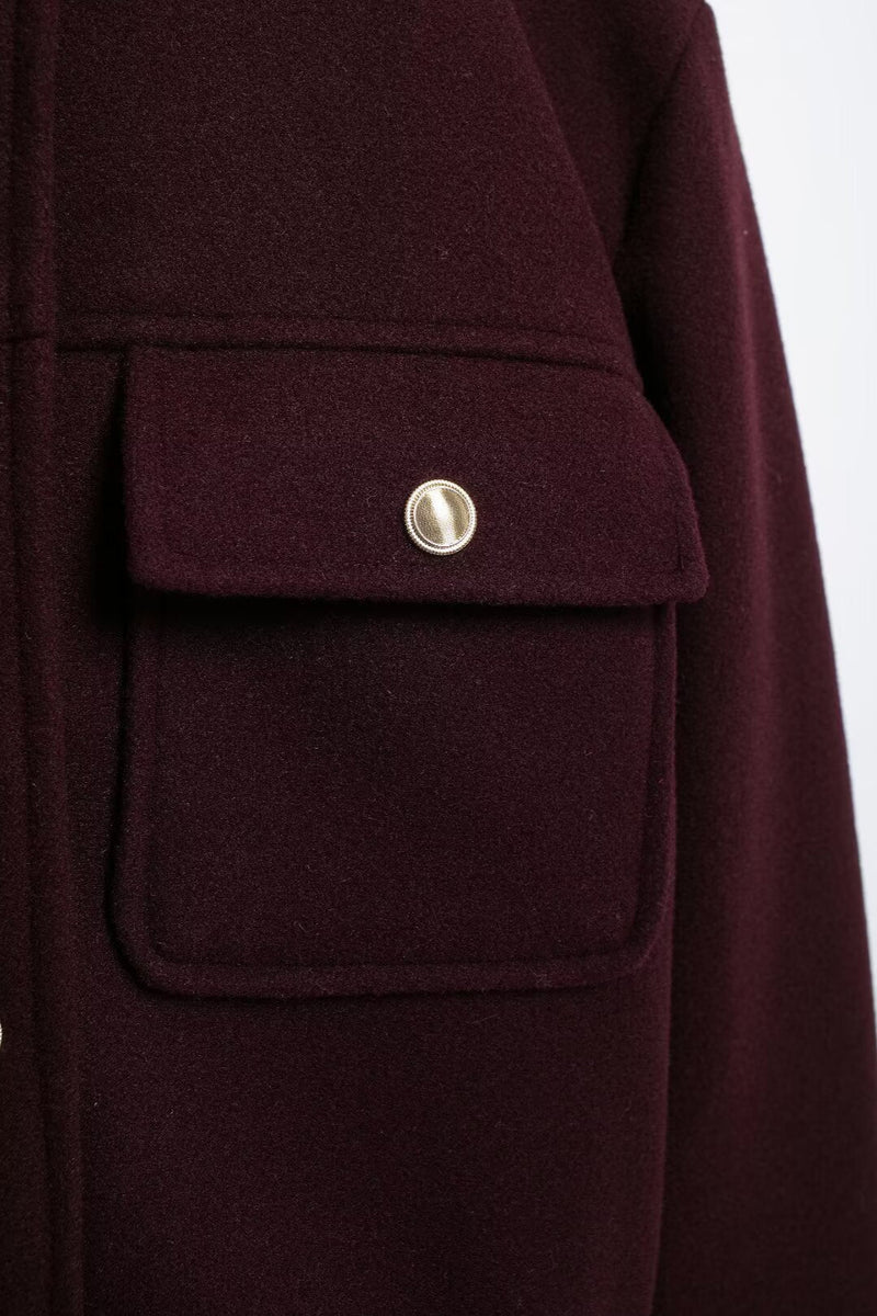 Well Tailored Jacket with a Graceful Silhouette