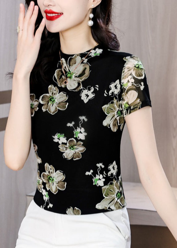 Elegantly Styled Shirt for Everyday Wear