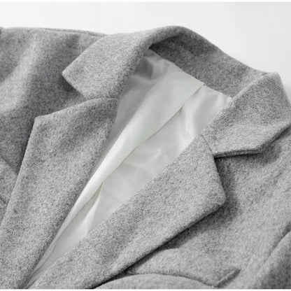 Sophisticated Garment with a Clean Classic Look