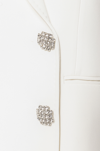 Effortlessly Elegant Garment with a Timeless Design