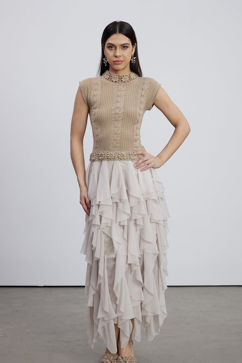 Polished Dress with an Effortless Classic Look