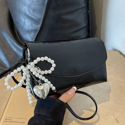 Gracefully Styled Bag for Any Occasion