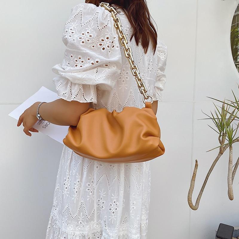 Well Tailored Bag with a Graceful Silhouette
