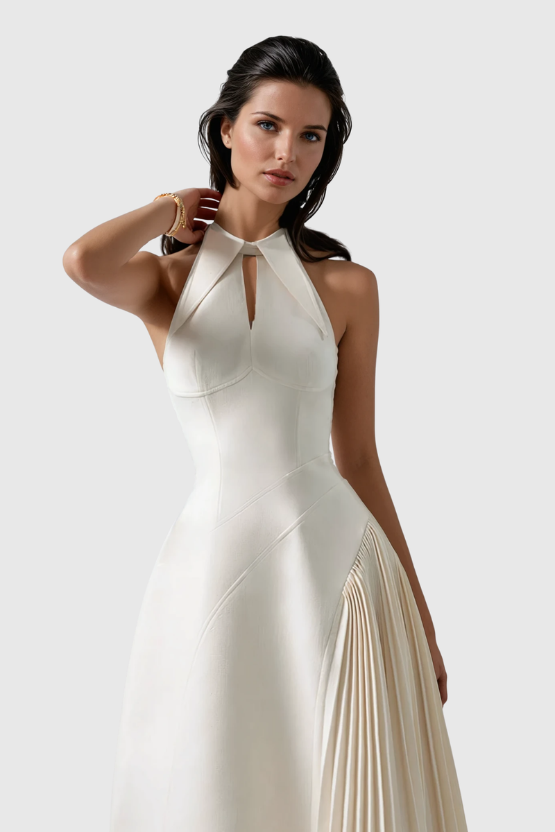 Beautifully Crafted Dress in a Classic Style