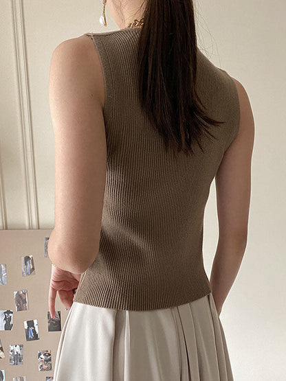 Beautifully Crafted Top in a Classic Style