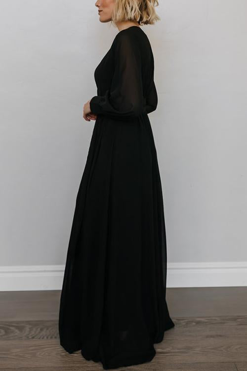 Gracefully Styled Dress for Any Occasion