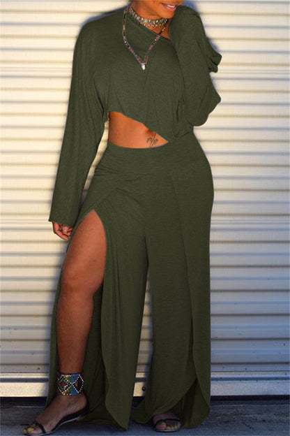 Effortlessly Elegant Garment with a Timeless Design