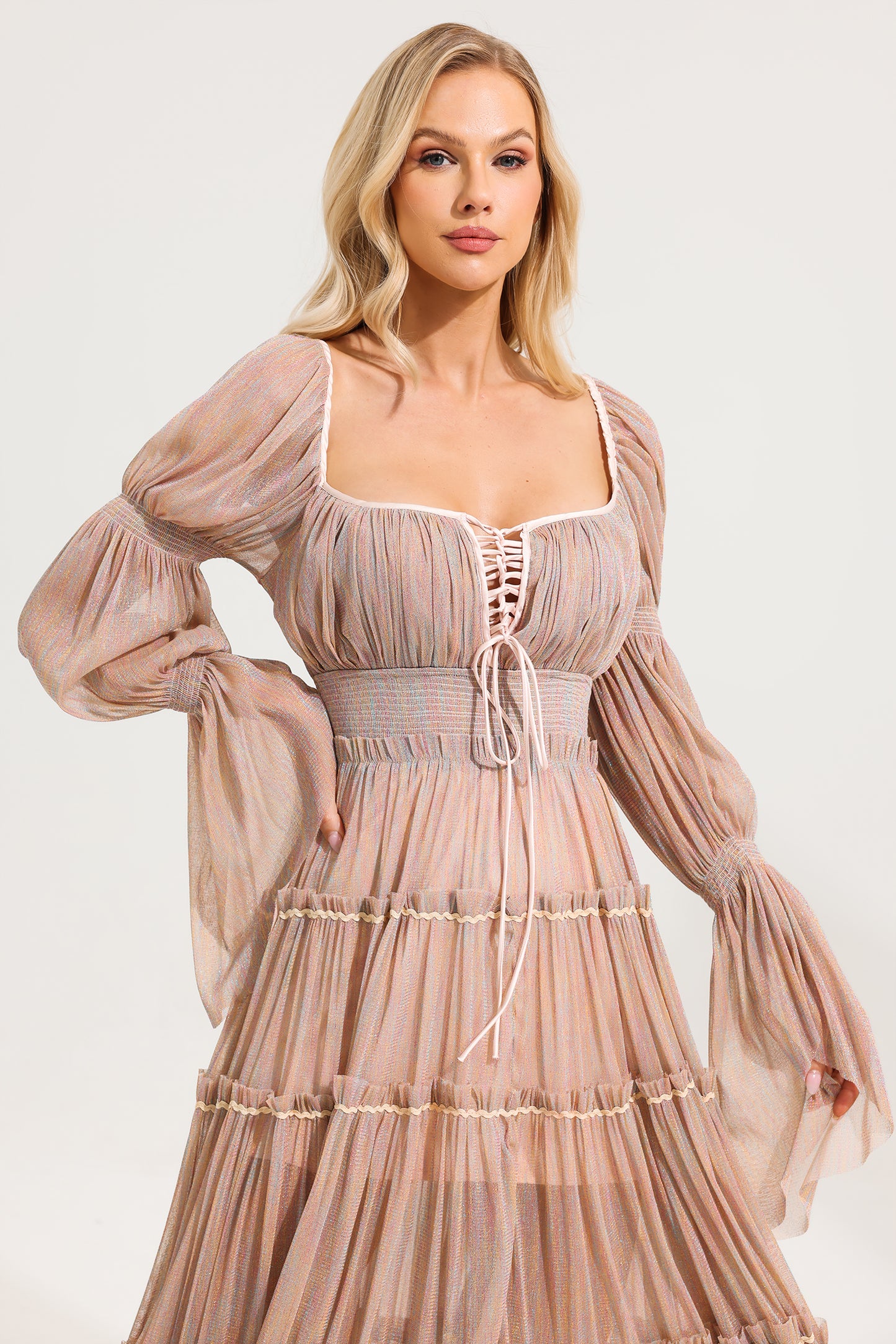 Beautifully Finished Dress in a Timeless Design