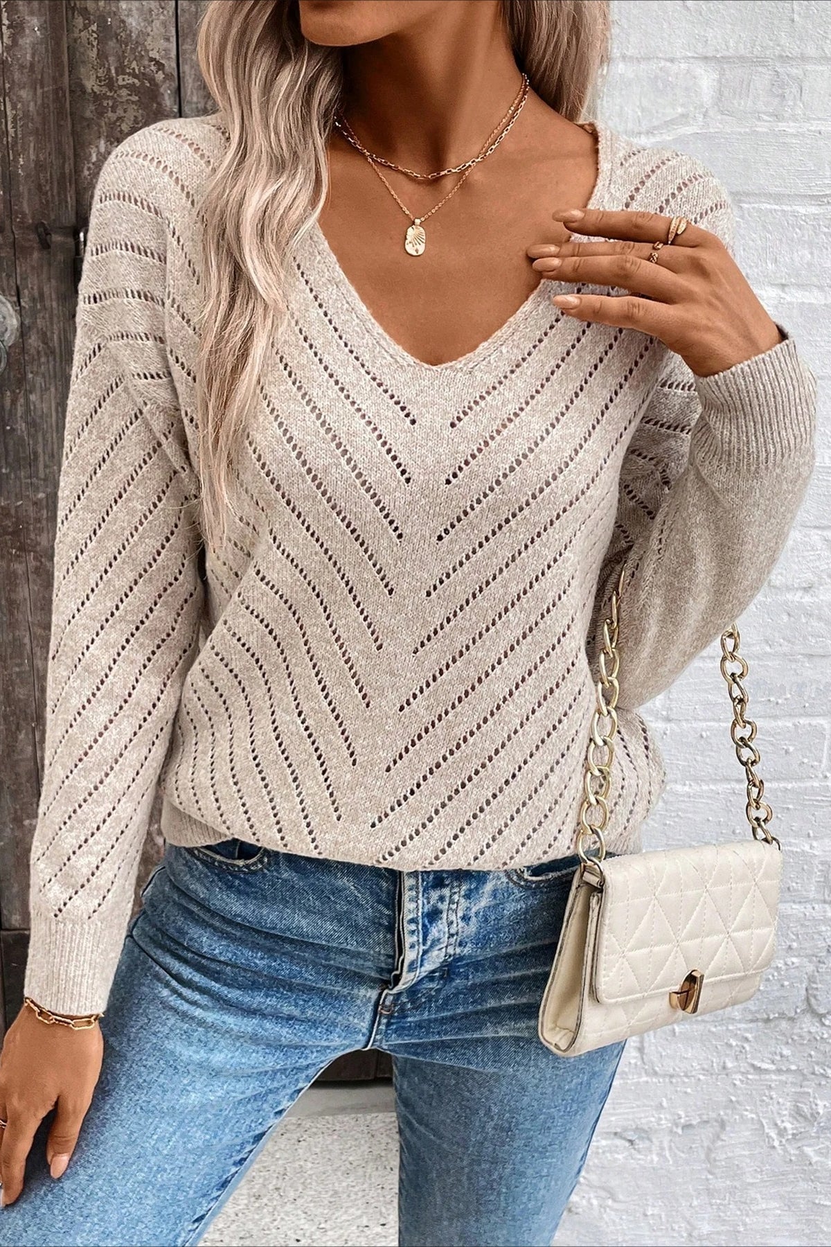 Beautifully Finished Sweater in a Timeless Design