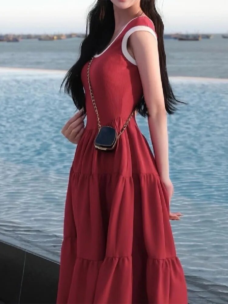 Classic Vintage & Enduringly Stylish Dress