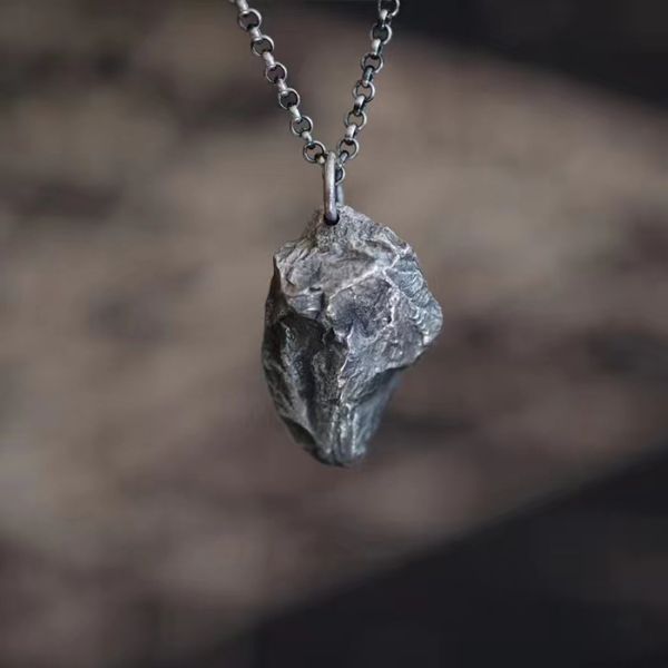 Beautifully Finished Garment in a Timeless Design