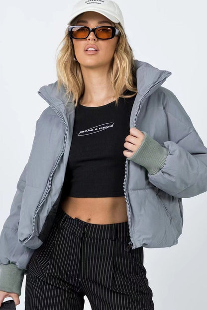 Well Tailored Jacket with a Graceful Silhouette