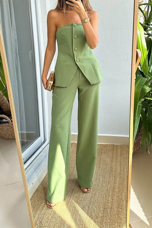 Beautifully Finished Top in a Timeless Design