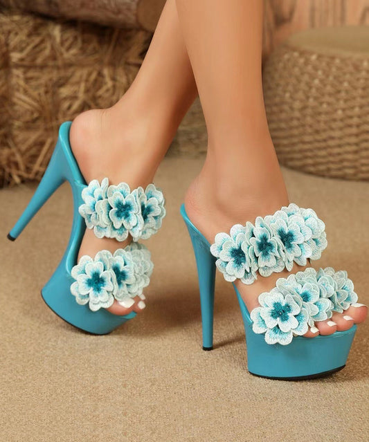 Beautifully Finished Heels in a Timeless Design