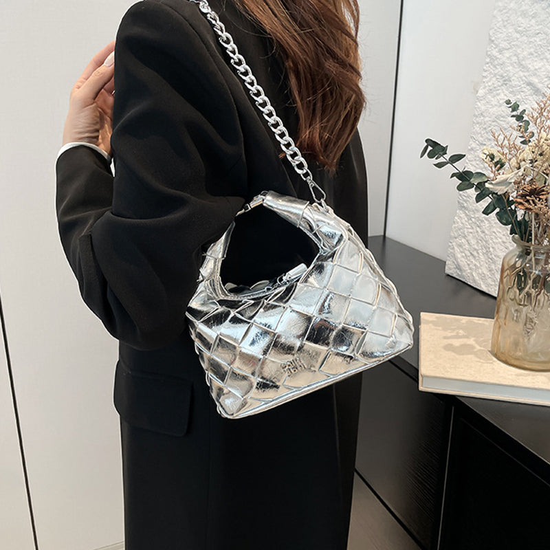 Gracefully Styled Bag for Any Occasion