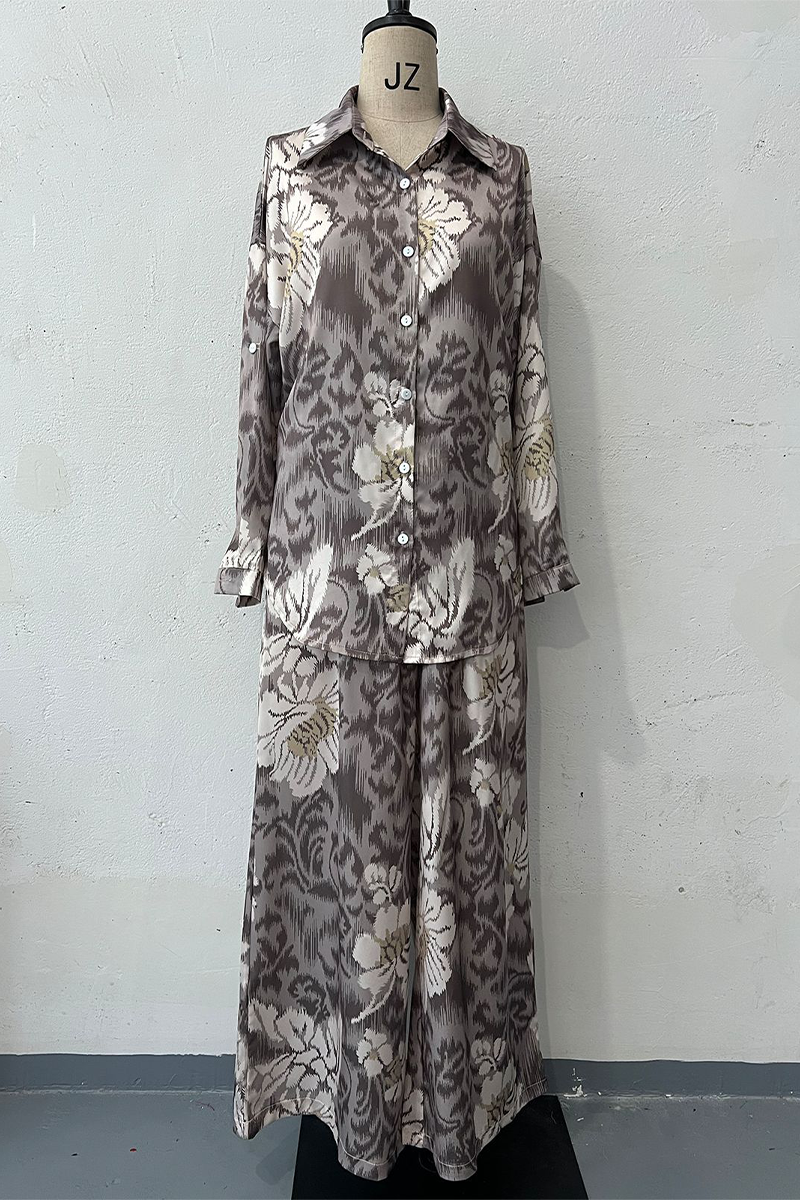 A Vintage Style Garment with Delicate Timeless Details
