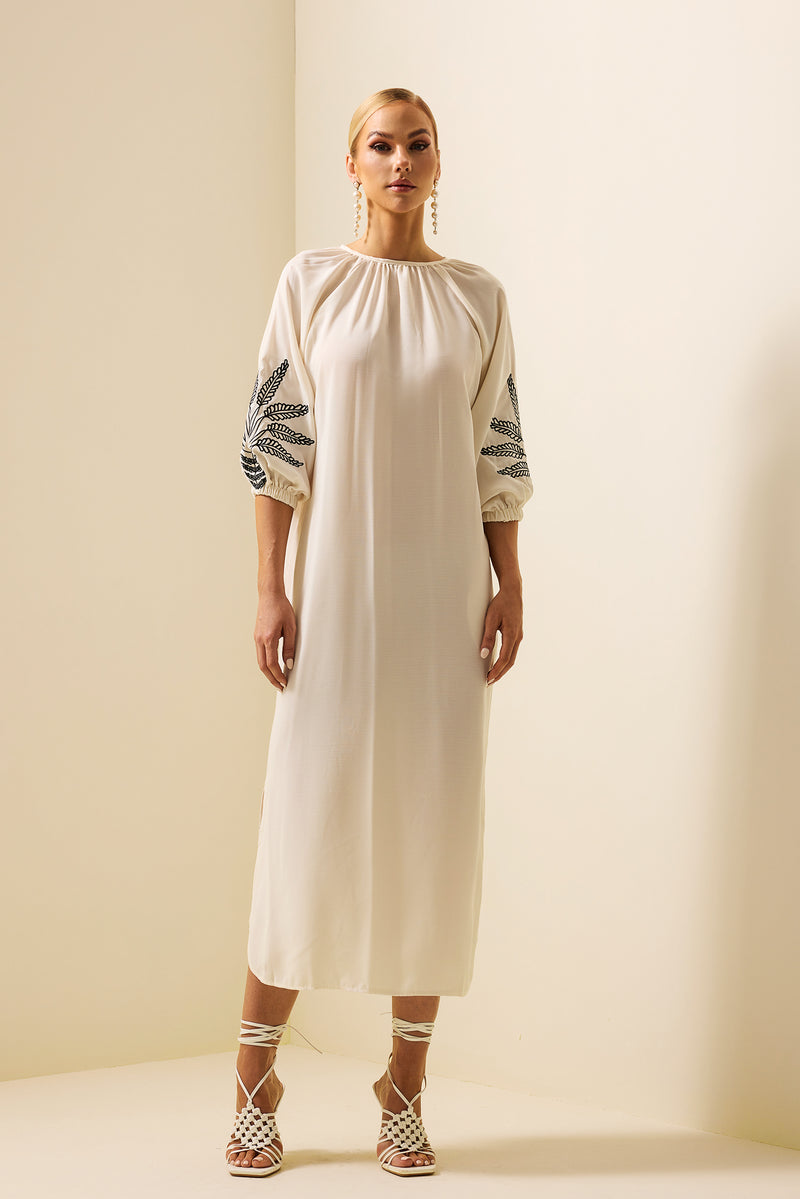 Beautifully Finished Dress in a Timeless Design